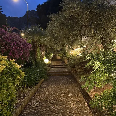 Gasthuis Rubino, Addaura - Mondello Palermo