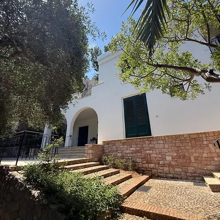 Rubino, Addaura - Mondello Gasthuis Palermo