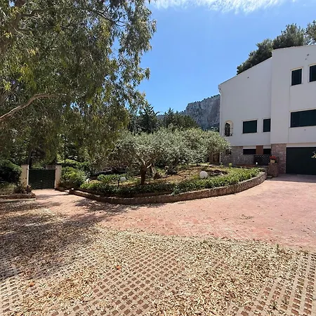 Rubino, Addaura - Mondello Gasthuis Palermo