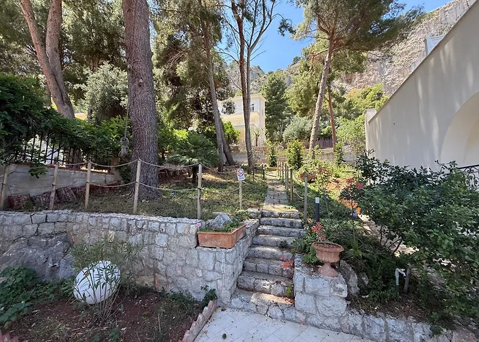 Rubino, Addaura - Mondello Gæstehus